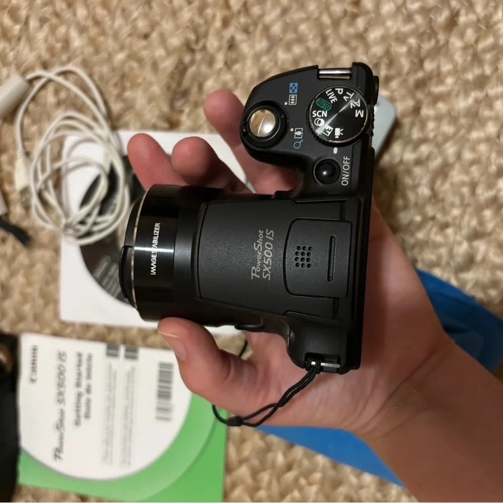 Canon Powershot Sx500 IS Point and shoot digital camera